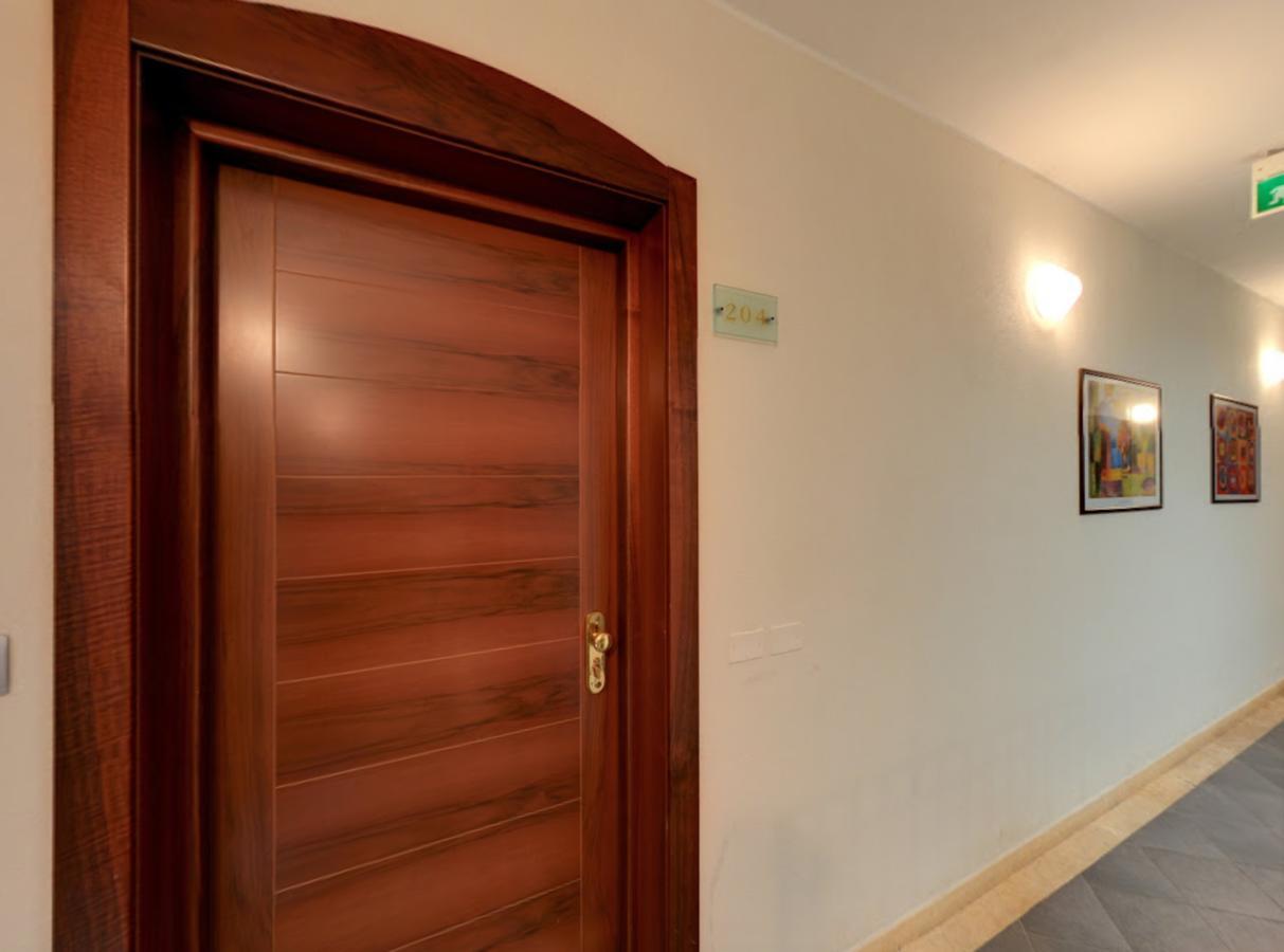 Residence Il Tulipano Риччоне Экстерьер фото